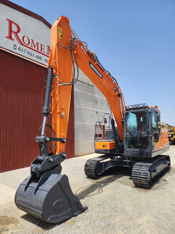 DOOSAN DX140LC-7 - Гусеничный экскаватор: фото 2 DOOSAN DX140LC-7 - Гусеничный экскаватор: фото 2
