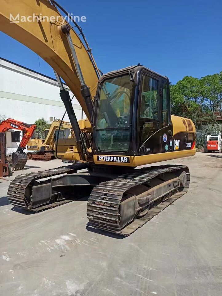Caterpillar 320D - Гусеничный экскаватор: фото 2 Caterpillar 320D - Гусеничный экскаватор: фото 2