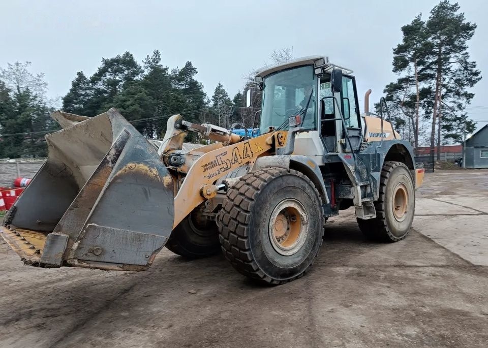 Liebherr L544 2 plus 2 - Колёсный погрузчик: фото 2 Liebherr L544 2 plus 2 - Колёсный погрузчик: фото 2