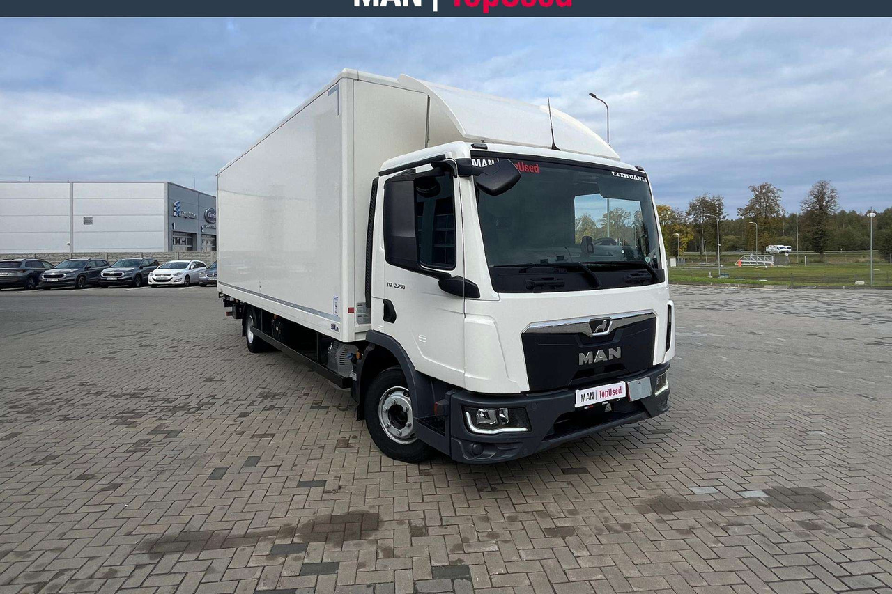 MAN 12.250 4x2 BL CH (8425) - Грузовик с закрытым кузовом: фото 2 MAN 12.250 4x2 BL CH (8425) - Грузовик с закрытым кузовом: фото 2