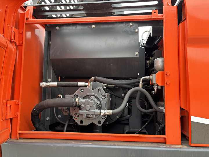 22 Tons Excavator Original Doosan Dx225LCA Crawler Digger Secondhand Used Good Condition Doosan Hydraulic Excavator on Sale - Гусеничный экскаватор: фото 3 22 Tons Excavator Original Doosan Dx225LCA Crawler Digger Secondhand Used Good Condition Doosan Hydraulic Excavator on Sale - Гусеничный экскаватор: фото 3