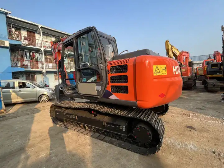 Efficient Heavy Construction Equipment used hitachi zx120 excavator on sale - Гусеничный экскаватор: фото 3 Efficient Heavy Construction Equipment used hitachi zx120 excavator on sale - Гусеничный экскаватор: фото 3