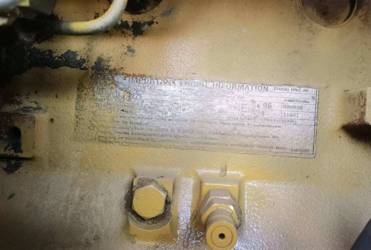 Good Quality Road Roller Caterpillar Cs683e Used Original Japan Road Roller Cat Cs683e Caterpillar Compactor Rollers - Дорожный каток: фото 5 Good Quality Road Roller Caterpillar Cs683e Used Original Japan Road Roller Cat Cs683e Caterpillar Compactor Rollers - Дорожный каток: фото 5