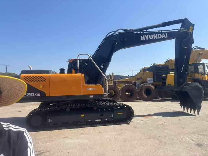 Heavy-duty Original Used Hyundai 220 Excavator Hyundai 220LC-9s 220LC-7 220lc Excavator for Sale in Stock - Экскаватор: фото 3 Heavy-duty Original Used Hyundai 220 Excavator Hyundai 220LC-9s 220LC-7 220lc Excavator for Sale in Stock - Экскаватор: фото 3