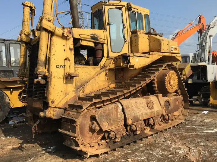 High Quality D8r Used Bulldozer Second Hand Bulldozer d8r with good condition in low price For Sale - Бульдозер: фото 3 High Quality D8r Used Bulldozer Second Hand Bulldozer d8r with good condition in low price For Sale - Бульдозер: фото 3