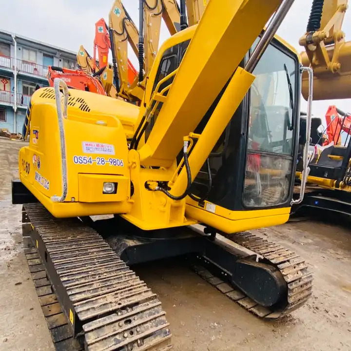 Hot sale Construction equipment Backhoe Used min excavator Komatsu PC60-7 japan hydraulic excavator PC60-7 - Гусеничный экскаватор: фото 1 Hot sale Construction equipment Backhoe Used min excavator Komatsu PC60-7 japan hydraulic excavator PC60-7 - Гусеничный экскаватор: фото 1
