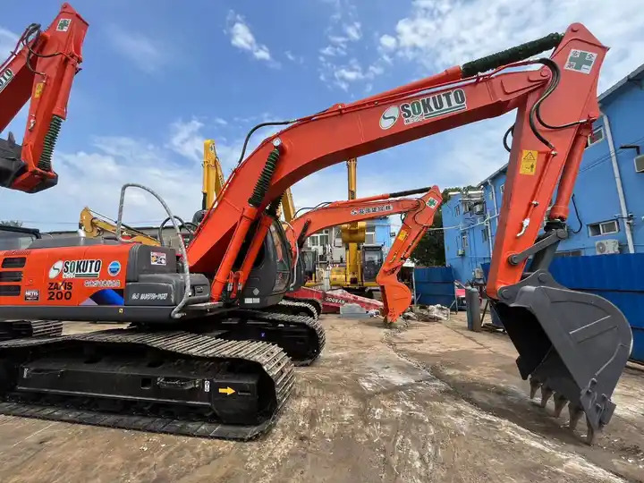 Hot sale Low Working Hour Hitachi zx120 cheap used excavator Japan Made Hitachi  zx200 20 ton Excavator in good condition - Гусеничный экскаватор: фото 2 Hot sale Low Working Hour Hitachi zx120 cheap used excavator Japan Made Hitachi  zx200 20 ton Excavator in good condition - Гусеничный экскаватор: фото 2