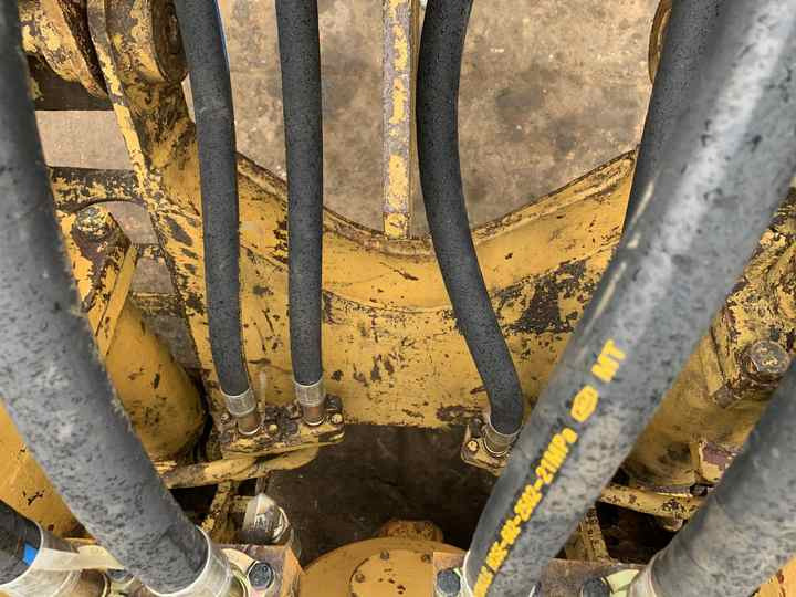 Japan Imported Caterpillar D7R Bulldozer Japan Original Cat D7G D7R D9n D8r Used Bulldozers - Бульдозер: фото 4 Japan Imported Caterpillar D7R Bulldozer Japan Original Cat D7G D7R D9n D8r Used Bulldozers - Бульдозер: фото 4