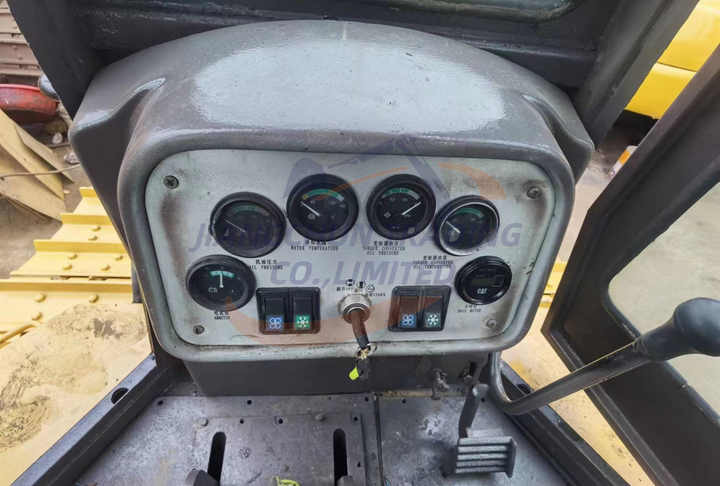 Japan Imported Caterpillar D7R Bulldozer Japan Original Cat D7G D7R D9n D8r Used Bulldozers - Бульдозер: фото 3 Japan Imported Caterpillar D7R Bulldozer Japan Original Cat D7G D7R D9n D8r Used Bulldozers - Бульдозер: фото 3