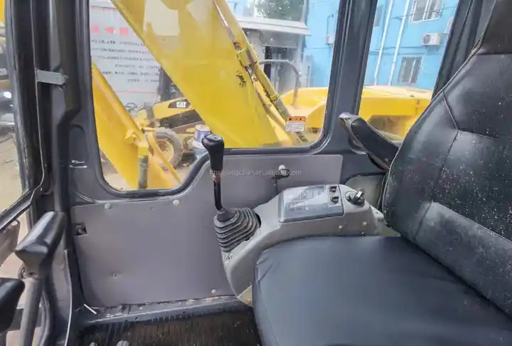 Mini High Quality Second-hand Equipment Road Construction Machinery Construction Machine Used Excavators Komatsu PC60-7 - Гусеничный экскаватор: фото 5 Mini High Quality Second-hand Equipment Road Construction Machinery Construction Machine Used Excavators Komatsu PC60-7 - Гусеничный экскаватор: фото 5