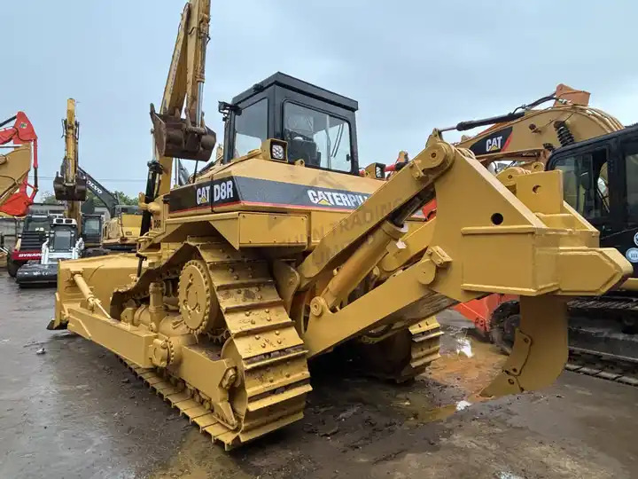 Original Second Hand Cat Bulldozer Caterpillar D8r 40 Tons Bulldozer with Good Quality in Low Price for Sale - Бульдозер: фото 5 Original Second Hand Cat Bulldozer Caterpillar D8r 40 Tons Bulldozer with Good Quality in Low Price for Sale - Бульдозер: фото 5