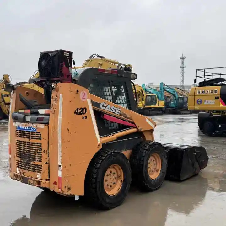 Original Second hand CASE skid steer loader 420 for sale compact skid steers loaders 440 430 420 in stock - Мини-погрузчик с бортовым поворотом: фото 5 Original Second hand CASE skid steer loader 420 for sale compact skid steers loaders 440 430 420 in stock - Мини-погрузчик с бортовым поворотом: фото 5