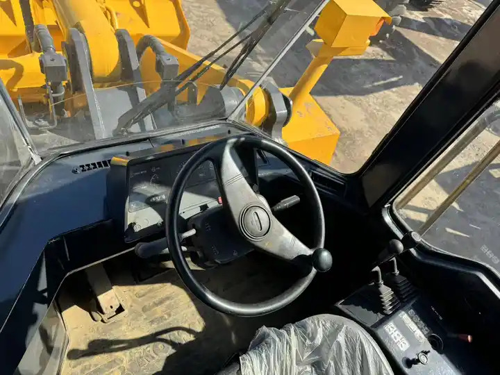 Second Hand Pay LoaderNice Performance Original Loader Used Komatsu Wa470 Loader Second Hand Wheel Loader Hot Sale - Колёсный погрузчик: фото 4 Second Hand Pay LoaderNice Performance Original Loader Used Komatsu Wa470 Loader Second Hand Wheel Loader Hot Sale - Колёсный погрузчик: фото 4