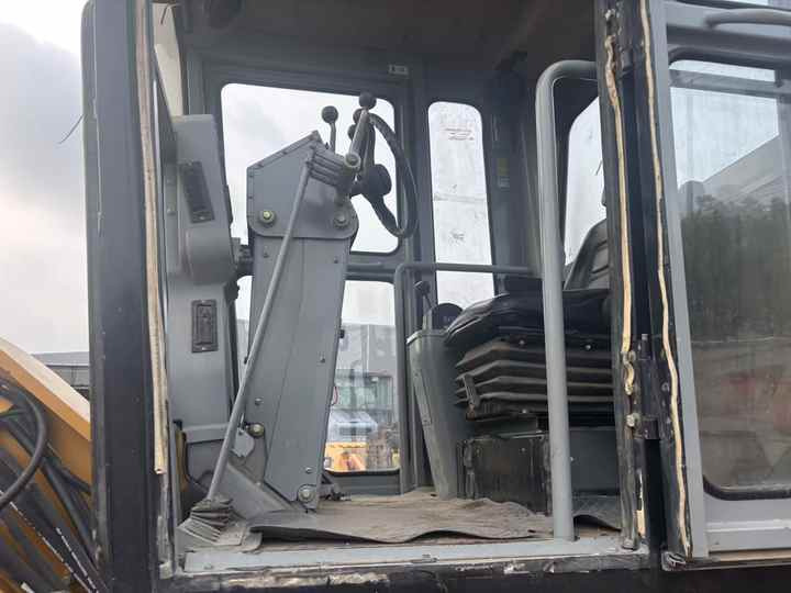 Second Hand SEM921 Motor Grader / Second Hand Motor Grader Sem 921 922 919 SEM Motor Grader for Sale - Грейдер: фото 3 Second Hand SEM921 Motor Grader / Second Hand Motor Grader Sem 921 922 919 SEM Motor Grader for Sale - Грейдер: фото 3