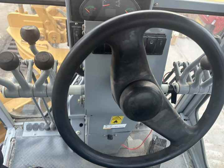 Second Hand SEM921 Motor Grader / Second Hand Motor Grader Sem 921 922 919 SEM Motor Grader for Sale - Грейдер: фото 2 Second Hand SEM921 Motor Grader / Second Hand Motor Grader Sem 921 922 919 SEM Motor Grader for Sale - Грейдер: фото 2