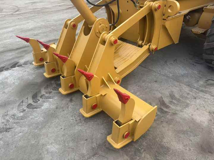 Second Hand SEM921 Motor Grader / Second Hand Motor Grader Sem 921 922 919 SEM Motor Grader for Sale - Грейдер: фото 5 Second Hand SEM921 Motor Grader / Second Hand Motor Grader Sem 921 922 919 SEM Motor Grader for Sale - Грейдер: фото 5