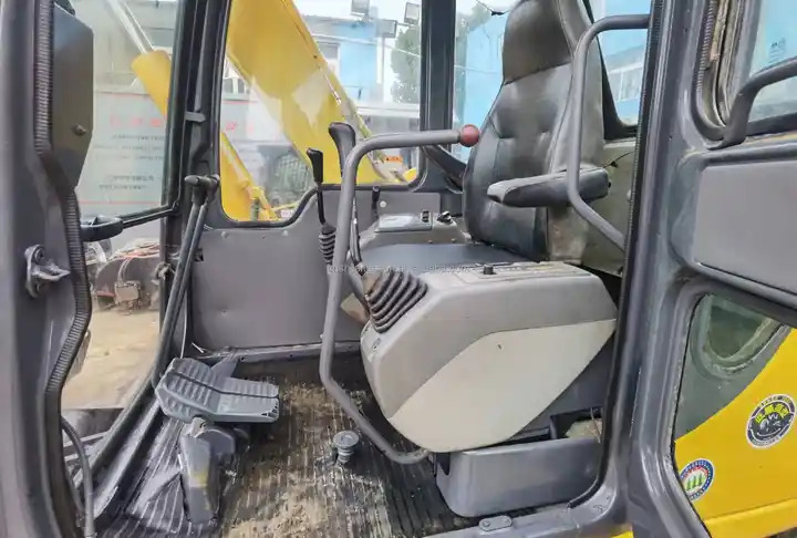 Second hand Komatsu PC60-7 excavator in good condition for sale - Гусеничный экскаватор: фото 4 Second hand Komatsu PC60-7 excavator in good condition for sale - Гусеничный экскаватор: фото 4