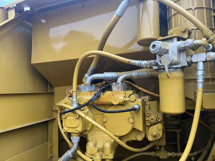 Secondhand Japanese Hydraulic Excavator Cat 320cl 320c Powerful Caterpillar 3066 Engine In Shanghai - Гусеничный экскаватор: фото 5 Secondhand Japanese Hydraulic Excavator Cat 320cl 320c Powerful Caterpillar 3066 Engine In Shanghai - Гусеничный экскаватор: фото 5