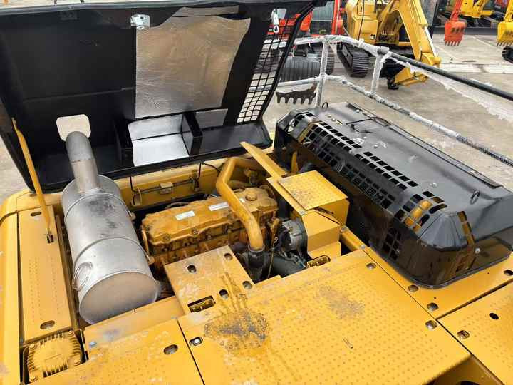 Used CATERPILLAR 336D2 Excavator CAT 336D2 330 360 Used CAT 336D2 Excavator for Sale Used Walking Excavator on Caterpillar - Экскаватор: фото 3 Used CATERPILLAR 336D2 Excavator CAT 336D2 330 360 Used CAT 336D2 Excavator for Sale Used Walking Excavator on Caterpillar - Экскаватор: фото 3