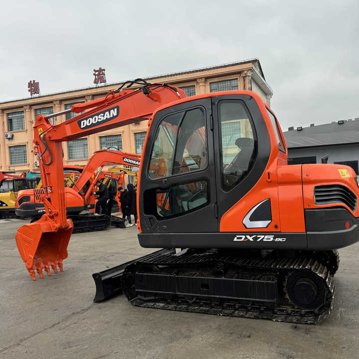 Used Excavator Doosan DX75-9C Second-hand Excavator Digger DX75-9C Compact Shovel Crawler Doosan 75 Excavator Doosan Dx75-9C - Гусеничный экскаватор: фото 1 Used Excavator Doosan DX75-9C Second-hand Excavator Digger DX75-9C Compact Shovel Crawler Doosan 75 Excavator Doosan Dx75-9C - Гусеничный экскаватор: фото 1