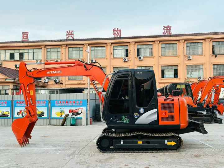 Used Japanese Excavator Hitachi 70 for Sale Hitachi 70 Excavator Hitachi Zx70 - Экскаватор: фото 3 Used Japanese Excavator Hitachi 70 for Sale Hitachi 70 Excavator Hitachi Zx70 - Экскаватор: фото 3