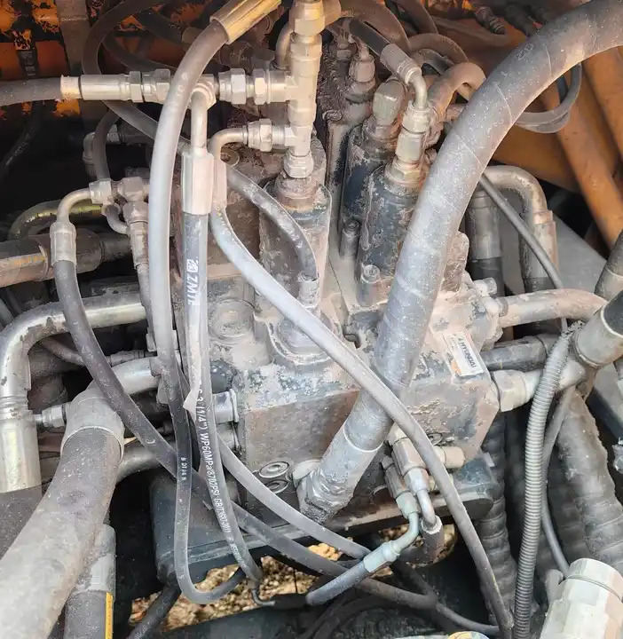 Used Korean Hyundai Excavator 305 Automatic Second Hand Hyundai R305 Excavator Used Hyundai R305lc-9t Crawler Excavator - Гусеничный экскаватор: фото 4 Used Korean Hyundai Excavator 305 Automatic Second Hand Hyundai R305 Excavator Used Hyundai R305lc-9t Crawler Excavator - Гусеничный экскаватор: фото 4