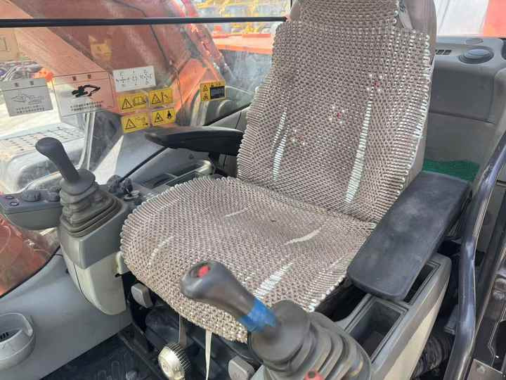 Used Machinery ZX350-5G ZX350-3G 35 Ton Crawler Used Hitachi Excavators Hitachi Heavy Duty Machine ZAXIS 350-5G 350-3G for Sale - Экскаватор: фото 4 Used Machinery ZX350-5G ZX350-3G 35 Ton Crawler Used Hitachi Excavators Hitachi Heavy Duty Machine ZAXIS 350-5G 350-3G for Sale - Экскаватор: фото 4