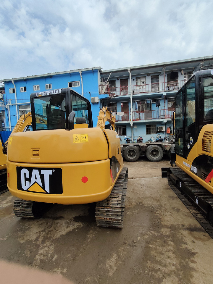 Used Mini cat 306 excavator 6tons excavator on sale - Гусеничный экскаватор: фото 5 Used Mini cat 306 excavator 6tons excavator on sale - Гусеничный экскаватор: фото 5