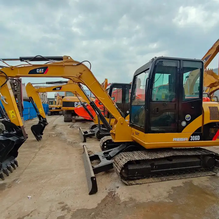 Used cat 306D 302.5D 302D 6ton 2.5ton 2ton mini excavator - Гусеничный экскаватор: фото 1 Used cat 306D 302.5D 302D 6ton 2.5ton 2ton mini excavator - Гусеничный экскаватор: фото 1