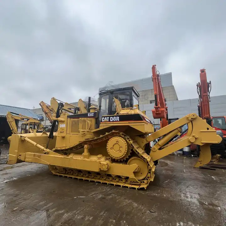 Used caterpillar bulldozer d8r for sale original used crawler bulldozer - Бульдозер: фото 1 Used caterpillar bulldozer d8r for sale original used crawler bulldozer - Бульдозер: фото 1