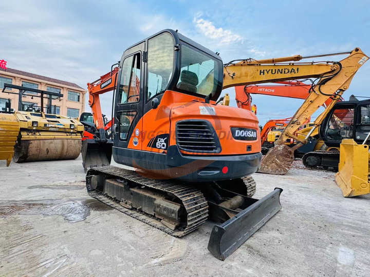 Used excavator doosan dx60 excavators earth-moving machinery doosan dx60 dx80 dx75 dx225 for sale - Гусеничный экскаватор: фото 3 Used excavator doosan dx60 excavators earth-moving machinery doosan dx60 dx80 dx75 dx225 for sale - Гусеничный экскаватор: фото 3