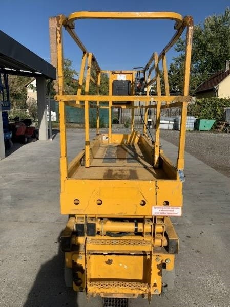 Haulotte Compact 8 - 8m, electric  - Ножничный подъемник: фото 3 Haulotte Compact 8 - 8m, electric  - Ножничный подъемник: фото 3