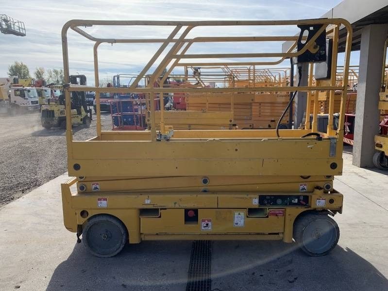 Haulotte Compact 8 - 8m, electric  - Ножничный подъемник: фото 4 Haulotte Compact 8 - 8m, electric  - Ножничный подъемник: фото 4