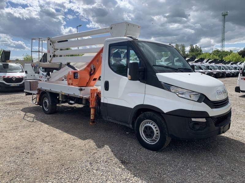 Iveco Daily Oil&Steel Snake 2413 Plus - 23,5m, 250kg - Грузовик с подъемником: фото 1 Iveco Daily Oil&Steel Snake 2413 Plus - 23,5m, 250kg - Грузовик с подъемником: фото 1