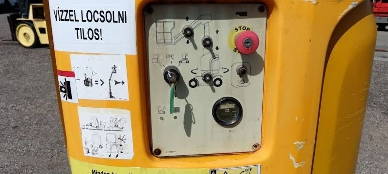 Коленчатый подъемник Manitou 105 VJR2 - 10,5 m - electric: фото 13 Коленчатый подъемник Manitou 105 VJR2 - 10,5 m - electric: фото 13