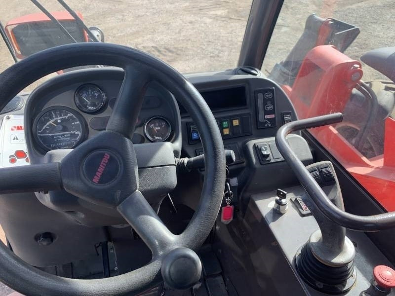 Телескопический погрузчик Manitou MVT1332 SL - 13m - 3,2t - 4x4x4: фото 15