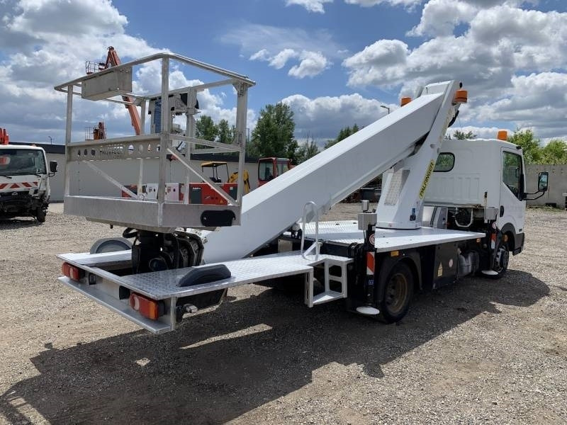 Грузовик с подъемником Nissan Cabstar Palfinger P260B - 25,6 m - 230 kg: фото 6