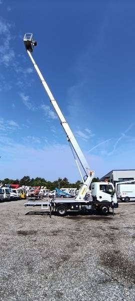 Грузовик с подъемником Nissan Cabstar Palfinger P260B - 25,6 m - 230 kg: фото 11