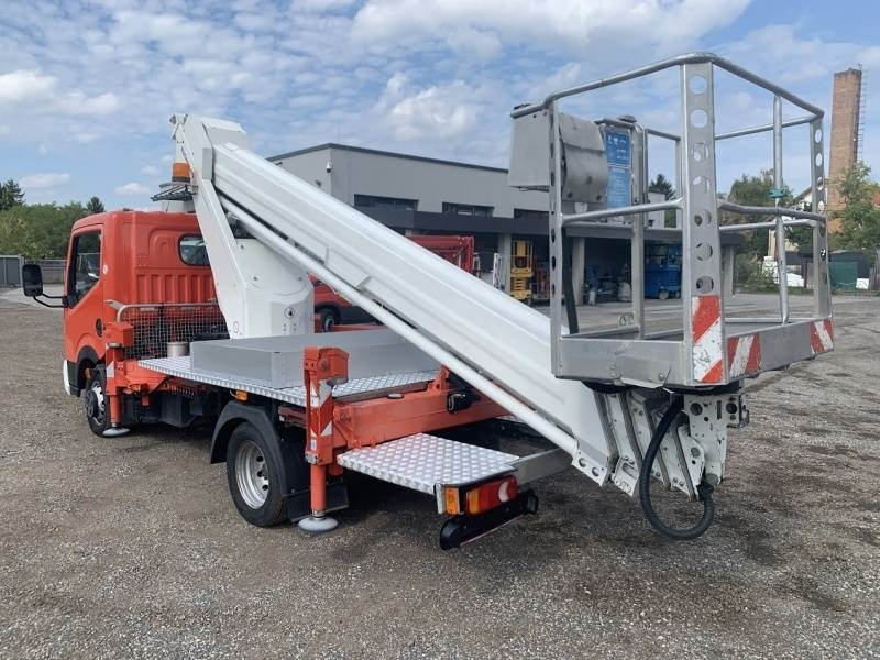 Nissan Cabstar Ruthmann TB270 - 27m - 230 kg  в лизинг Nissan Cabstar Ruthmann TB270 - 27m - 230 kg: фото 7