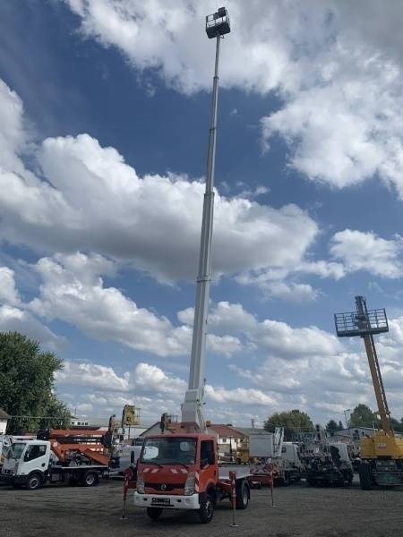 Nissan Cabstar Ruthmann TB270 - 27m - 230 kg  в лизинг Nissan Cabstar Ruthmann TB270 - 27m - 230 kg: фото 10