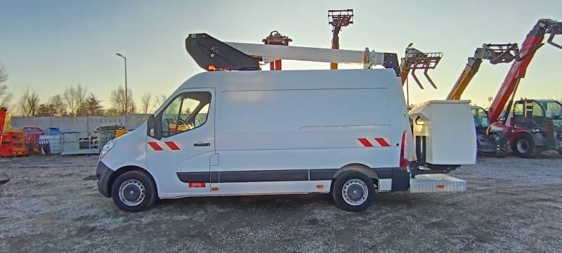 Грузовик с подъемником Renault Master Klubb K32: фото 8