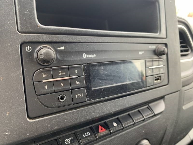 Грузовик с подъемником Renault Master Versalift VTL135 EVO - 13,3 m - 120kg: фото 11 Грузовик с подъемником Renault Master Versalift VTL135 EVO - 13,3 m - 120kg: фото 11