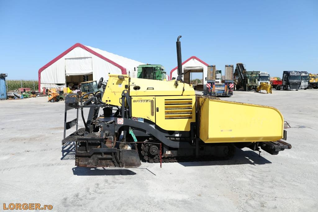 Bomag BF 222 C - Асфальтоукладчик: фото 1 Bomag BF 222 C - Асфальтоукладчик: фото 1