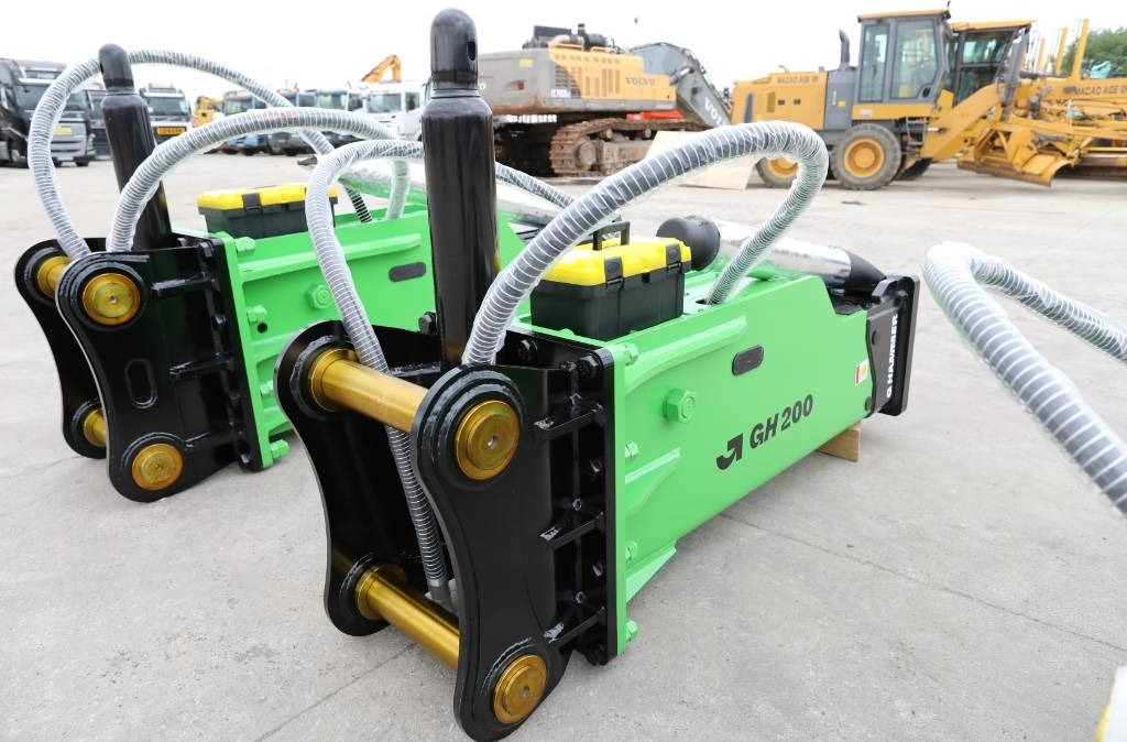 G HAMMER GH 200, POWER, NOT NOISE ! NEW 2025 MODEL - Гидромолот для Строительной техники: фото 2 G HAMMER GH 200, POWER, NOT NOISE ! NEW 2025 MODEL - Гидромолот для Строительной техники: фото 2