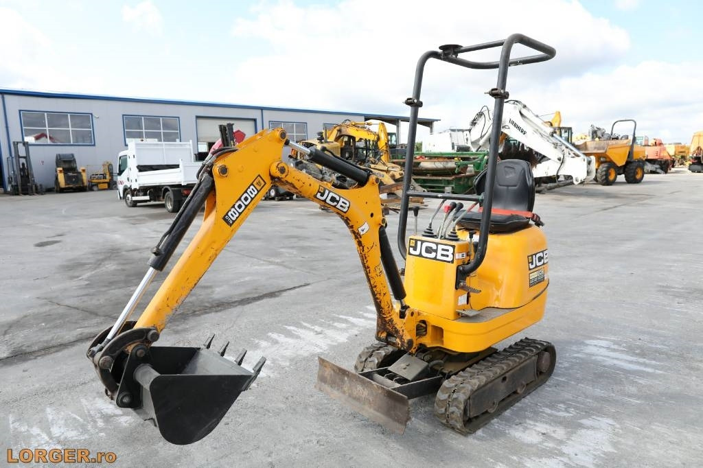 JCB 8008 CTS - Мини-экскаватор: фото 1 JCB 8008 CTS - Мини-экскаватор: фото 1