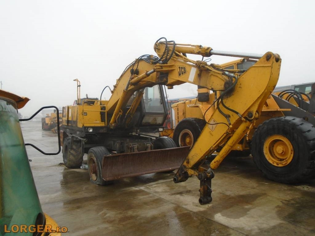 JCB JS 130 W - Колёсный экскаватор: фото 1 JCB JS 130 W - Колёсный экскаватор: фото 1