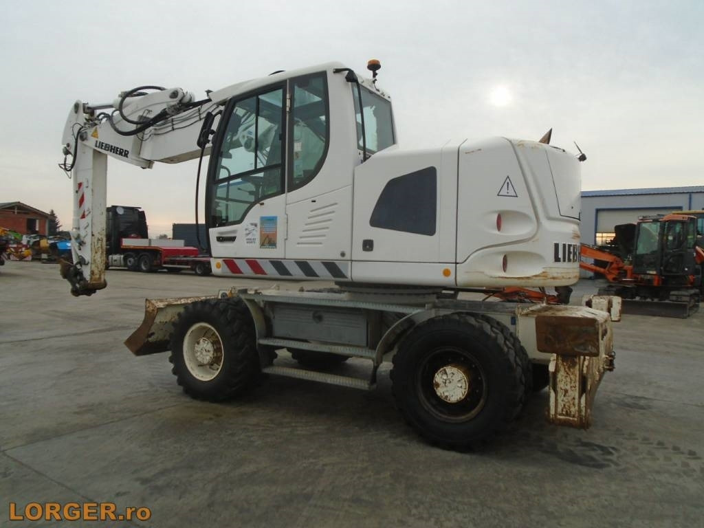 Liebherr A 918 Compact - Колёсный экскаватор: фото 2 Liebherr A 918 Compact - Колёсный экскаватор: фото 2