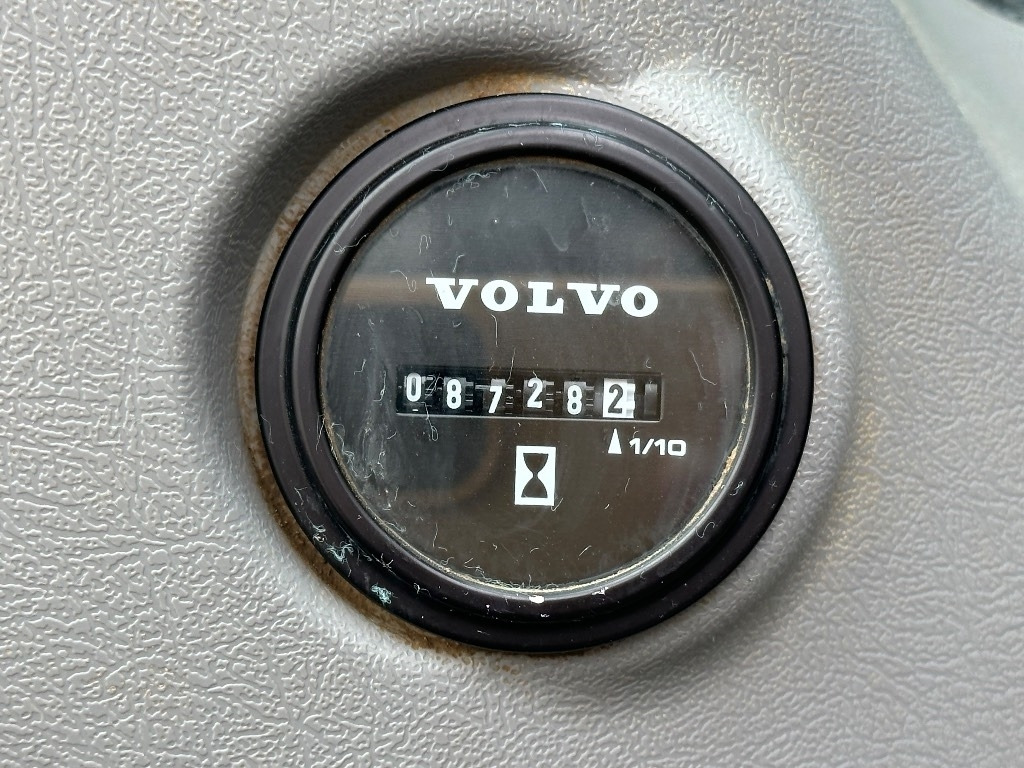 Гусеничный экскаватор Volvo EC 220 EL: фото 25