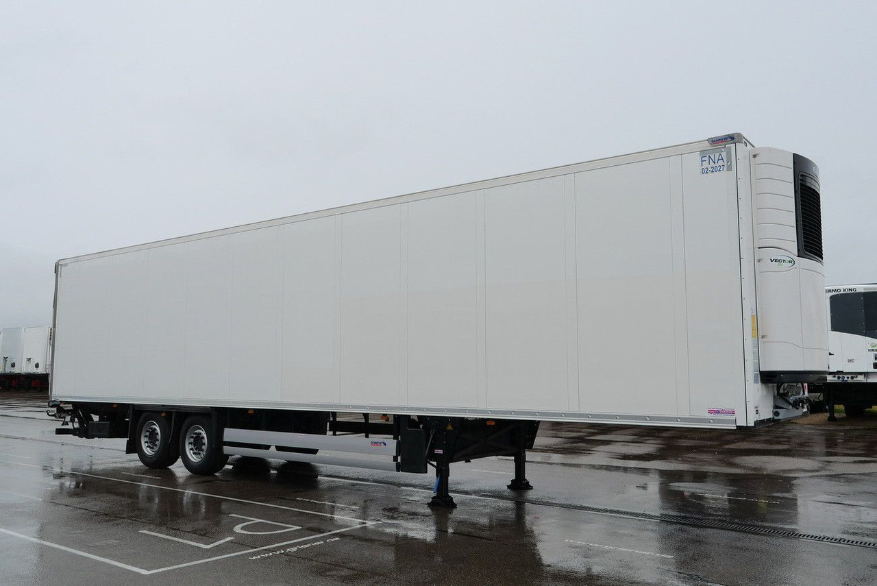 Schmitz Cargobull SKO 18 /LBW BÄR 2500 kg / CARRIER 1550 / LIFT - Полуприцеп-фургон: фото 3 Schmitz Cargobull SKO 18 /LBW BÄR 2500 kg / CARRIER 1550 / LIFT - Полуприцеп-фургон: фото 3