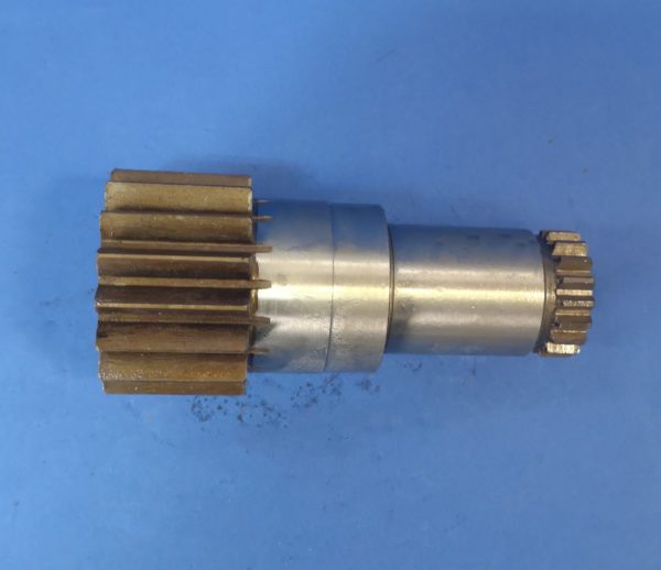 010110A Wałek silnika obrotu - Поворотный редуктор для Строительной техники: фото 2 010110A Wałek silnika obrotu - Поворотный редуктор для Строительной техники: фото 2